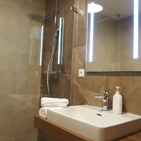 فندق Victoria 4*
